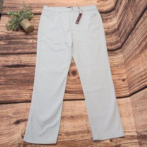 NWT Women Gloria Vanderbilt Amanda Light Blue Jeans Straight Leg High Rise 16